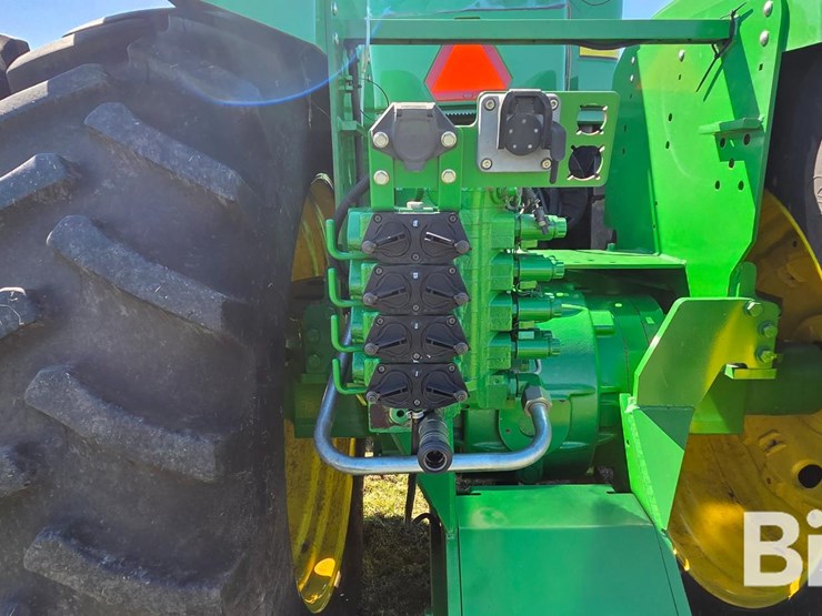 2004-john-deere-9220-4wd-tractor-image-13