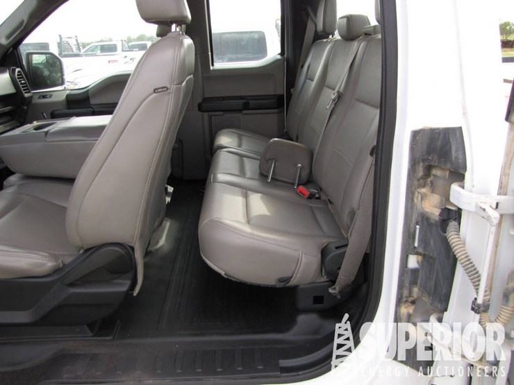 2020-ford-f-150-xl-extended-cab-pickup-image-8