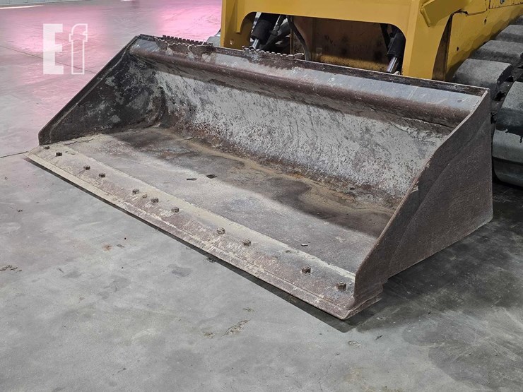 2022-caterpillar-299d3-image-9
