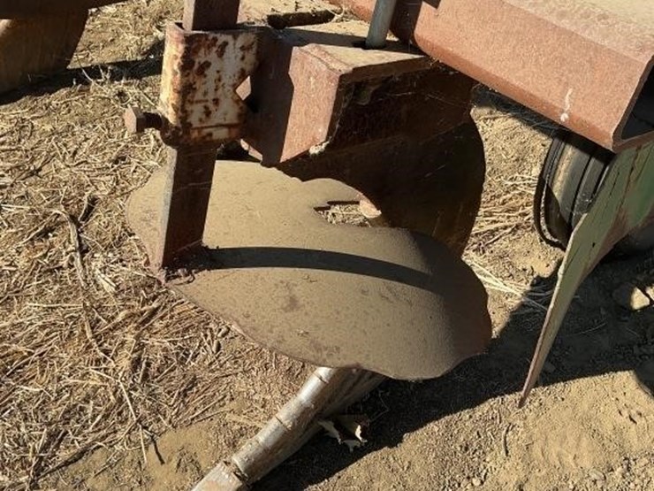 custom-3-pt-3-row-60"-bed-ripper-image-8