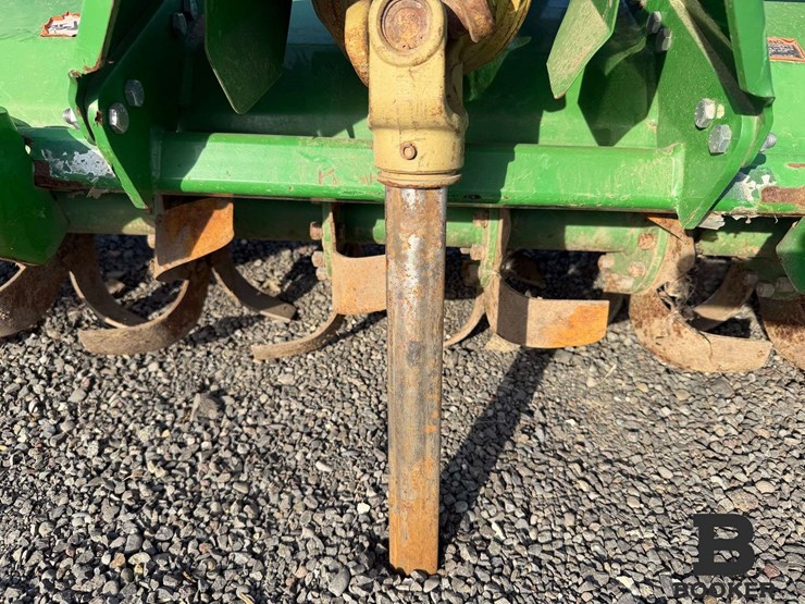 john-deere-665-rotary-tiller-image-11