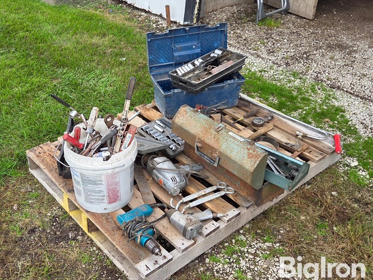 pallet-of-misc-tools-image-1