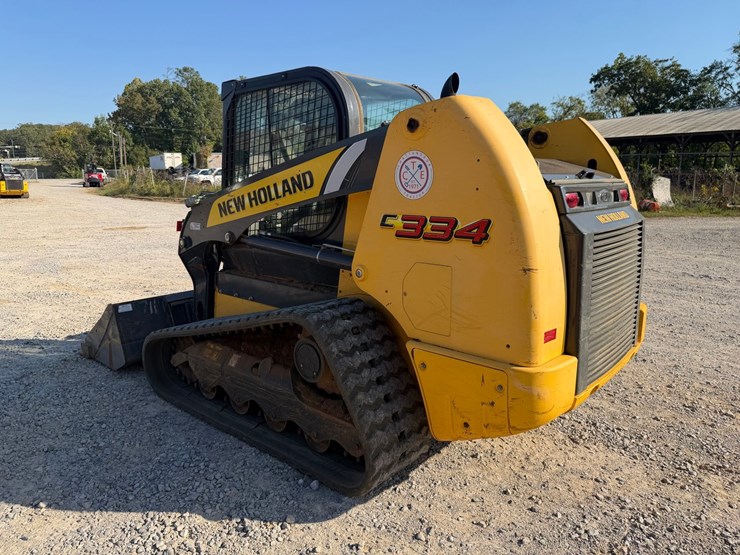 #4093-•-2023-new-holland-c334-tracked-skid-steer-image-3