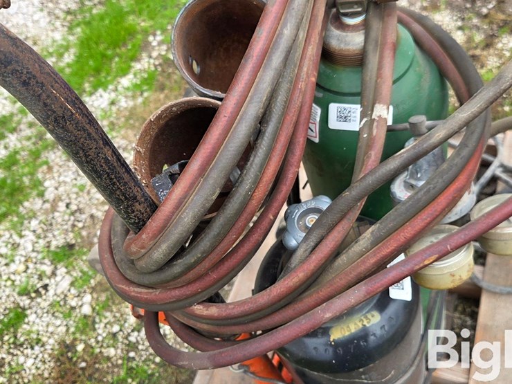 century-235-ac-welder-&-torch-image-11