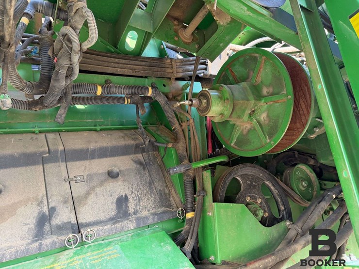 2012-john-deere-s670-combine-image-30