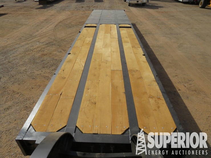 2002-kalyn-siebert-l80-4-60t-4-axle-narrow-neck-oilfield-lowboy-trailer-image-5