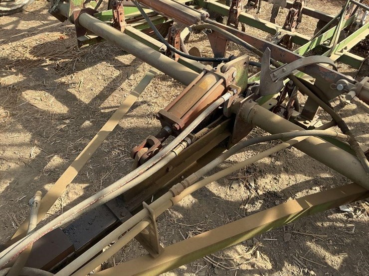 glencoe-32'-fold-up-field-cultivator-image-11