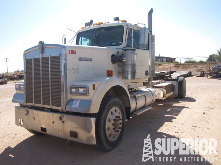 1994-kenworth-w900b-t/a-day-cab-truck-image-1