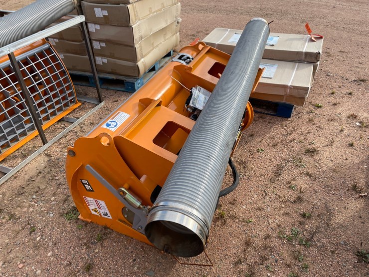 #4066-•-landhonor-double-discharge-concrete-mixer-attachment-image-3