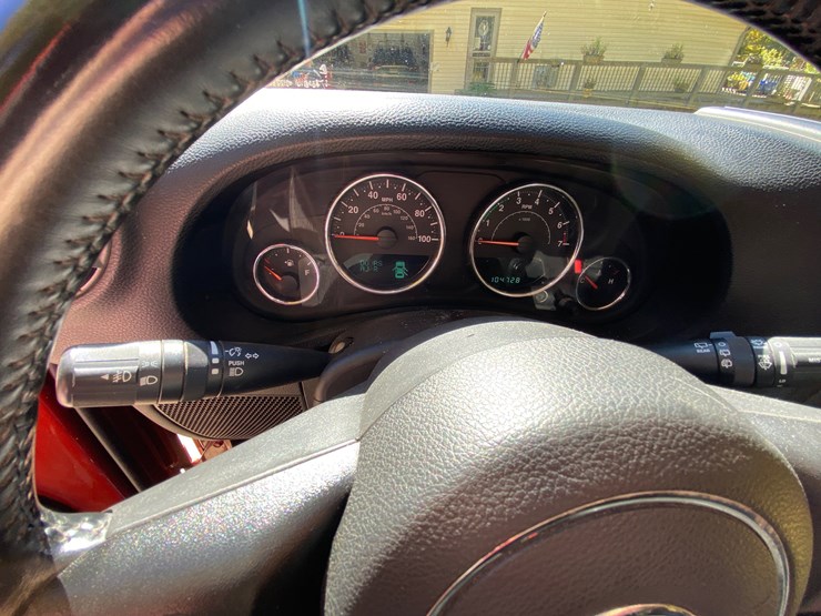 2014-jeep-wrangler-unlimited-image-12
