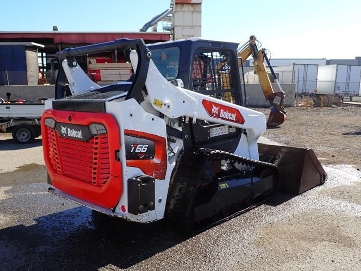 2024-bobcat-t66-skid-steer-track-loader-image-3