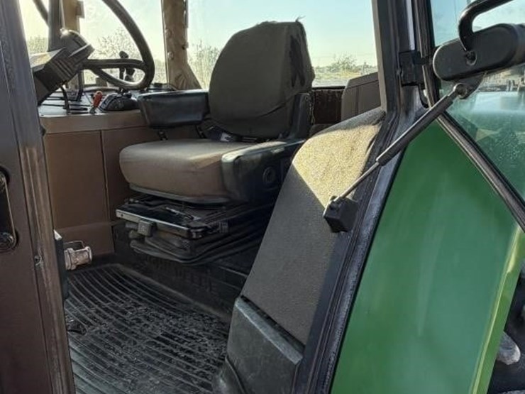 john-deere-400-image-16
