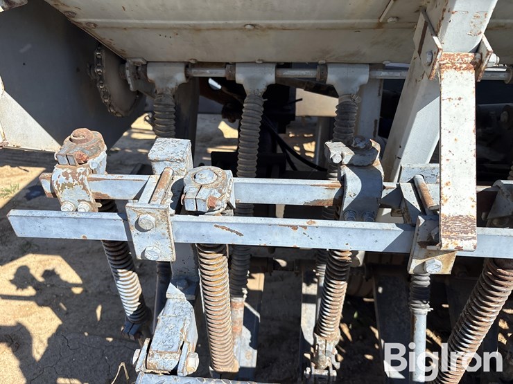 crustbuster-3400-45x8-drill-image-13