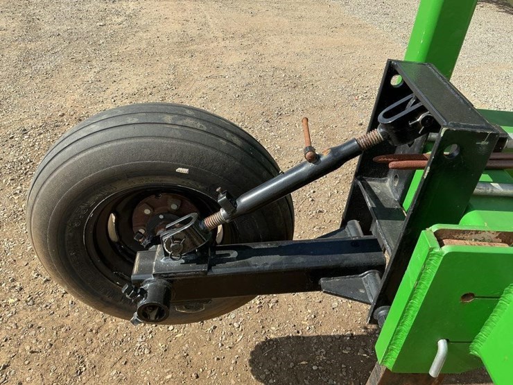 custom-3-pt-3-row-60"-drip-tape-retriever-image-13