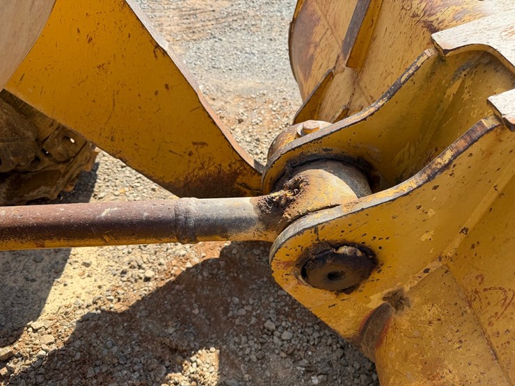 #4088-•-caterpillar-963-crawler-loader-image-23