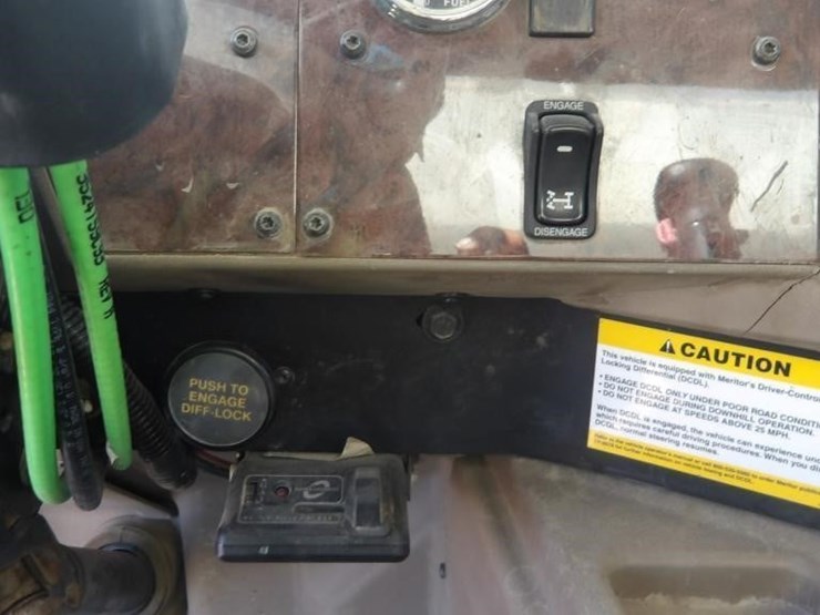 2006-international-5600i-water-truck-image-32