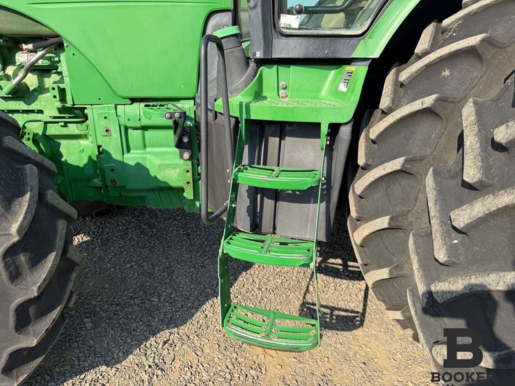 2011-john-deere-8335r-tractor-image-29