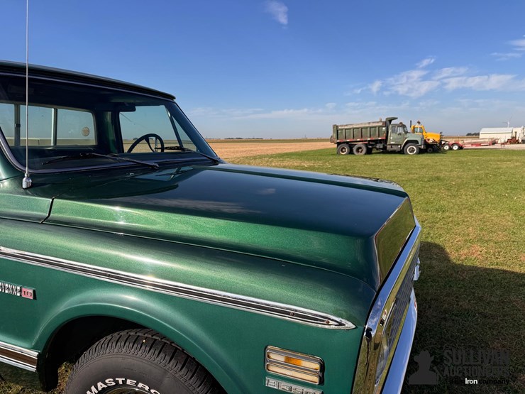 1972-chevrolet-c10-pickup-truck-image-10