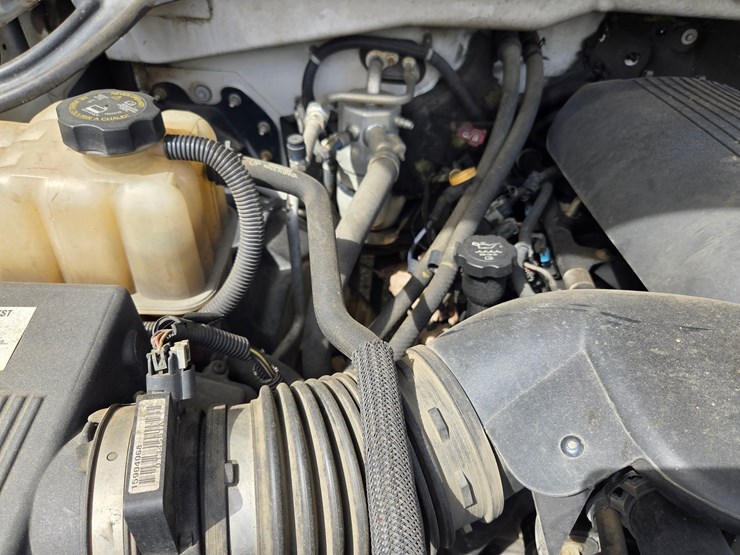 #8-•-2007-chevrolet-2500-service-truck-/-269,772-miles-image-37