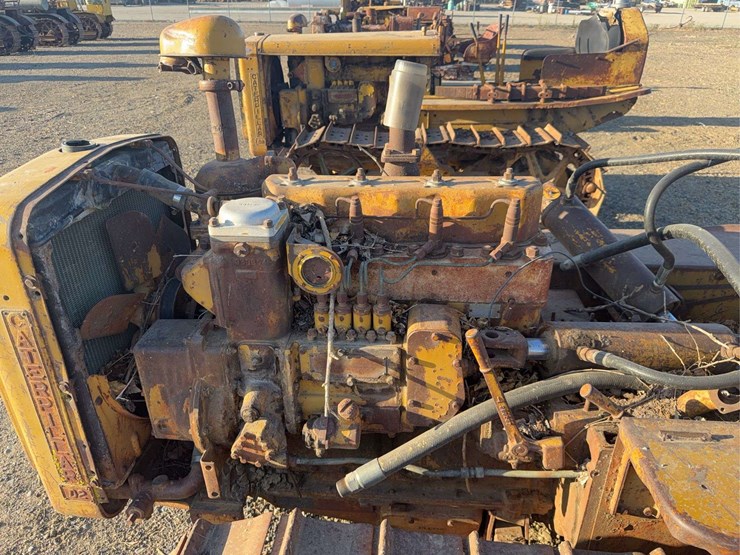 caterpillar-d2-image-12