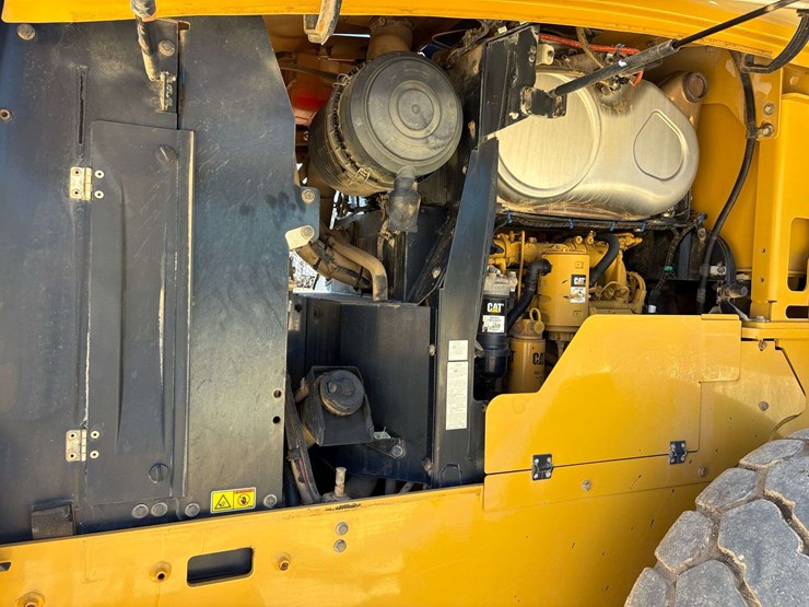 2018-caterpillar-930-r/t-wheeled-loader-(5,129-hours)-image-40