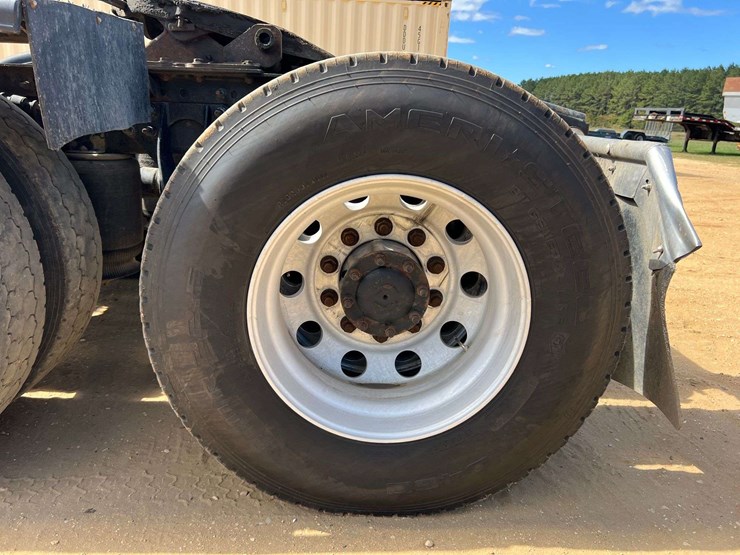 2016-international-prostar+-122-tandem-axle-day-cab-truck-tractor-–-cummins-isx15-diesel-(530,432-mi-image-35