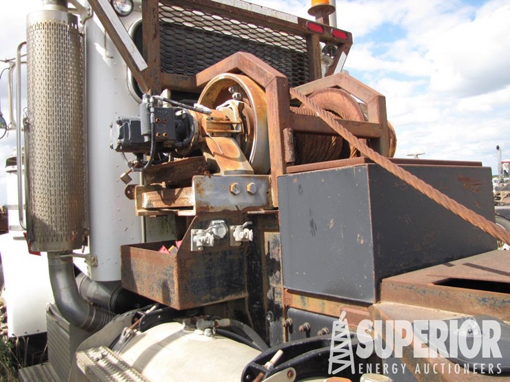 2005-peterbilt-378-t/a-day-cab-road-winch-truck-image-7
