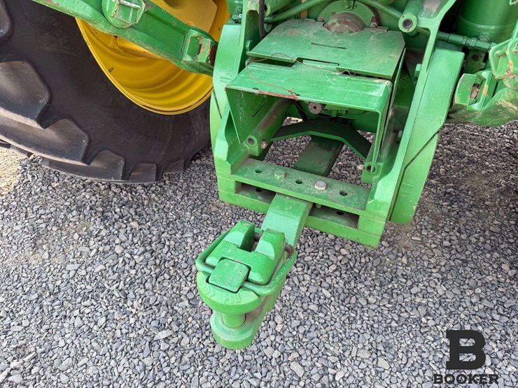 2011-john-deere-8335r-tractor-image-51