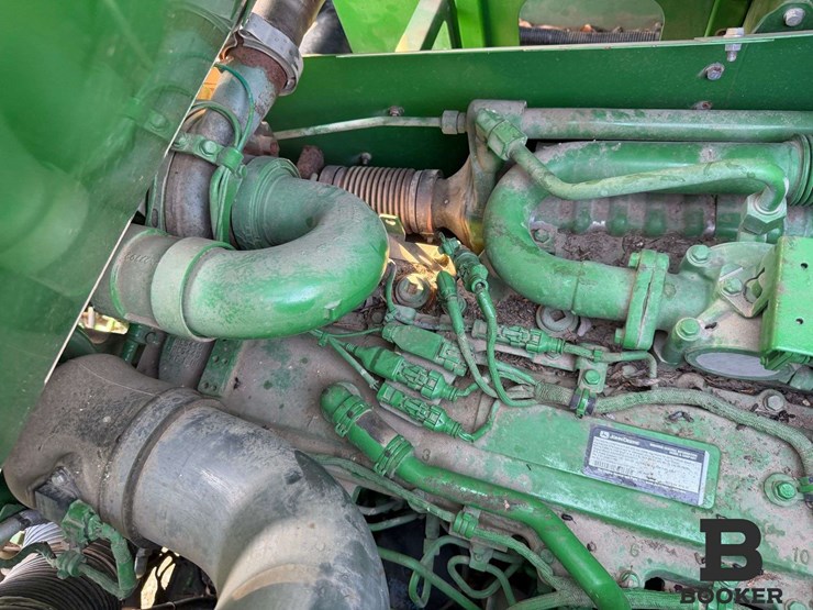 2012-john-deere-s670-combine-image-135