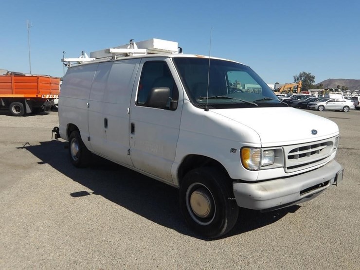 1998-ford-e250-image-3