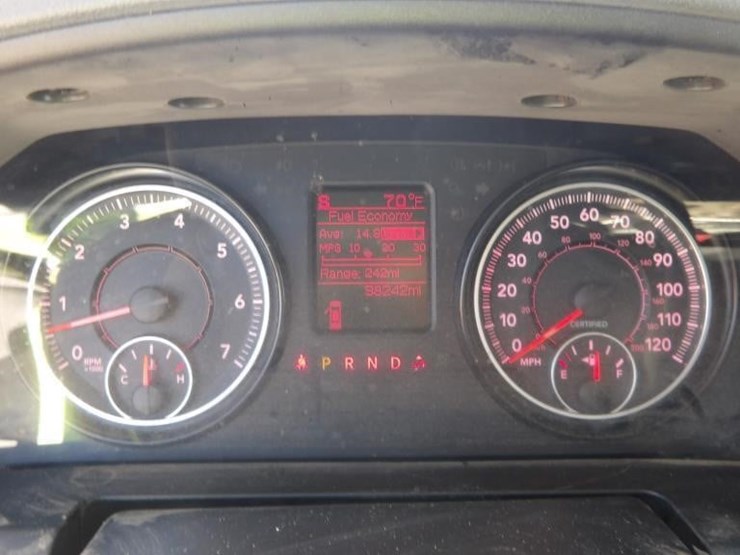 2016-dodge-ram-1500-image-16