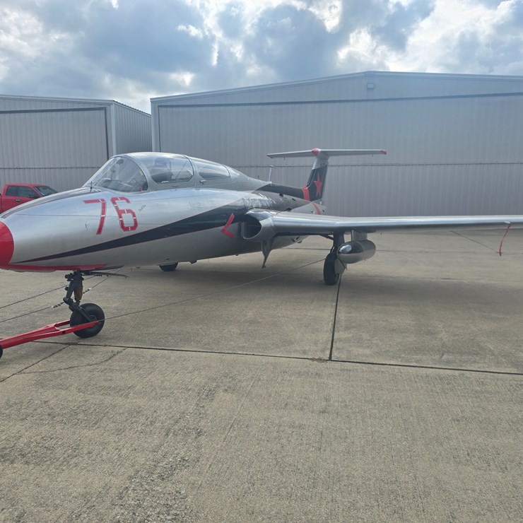 #246892 • Aero L-29 Delfin Jet