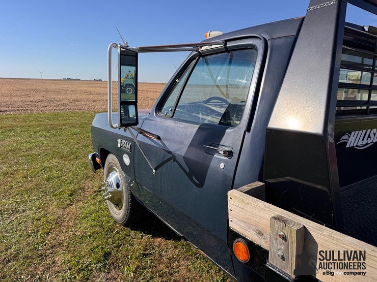 1989-dodge-d300-d350-pickup-truck-image-18