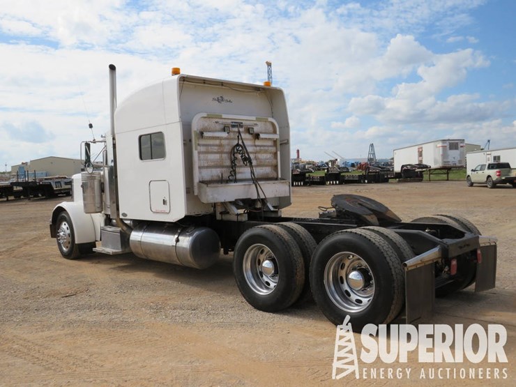 2003-peterbilt-379-t/a-truck-tractor-w/unibilt-ultracab-sleeper-cab-image-3