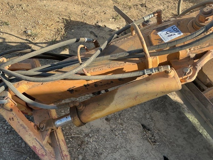 rhino-8'-3-pt-6-way-angle-blade-image-5