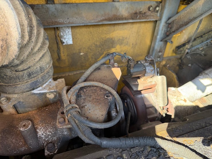 #4098-•-2015-john-deere-870g-lc-excavator-image-105