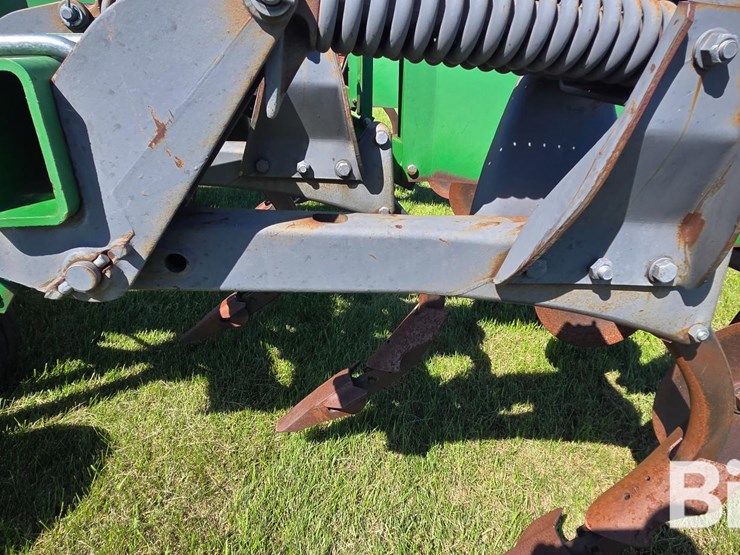2010-john-deere-2700-mulch-ripper-image-11