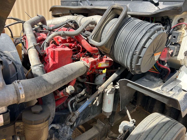 2016-international-prostar+-122-tandem-axle-day-cab-truck-tractor-–-cummins-isx15-diesel-(530,432-mi-image-7