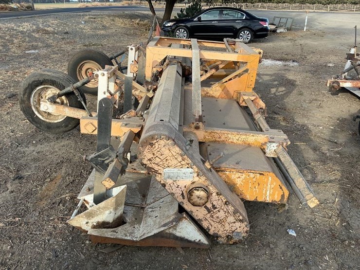 johnson-3-pt-3-row-60"-pto-mulcher-image-6