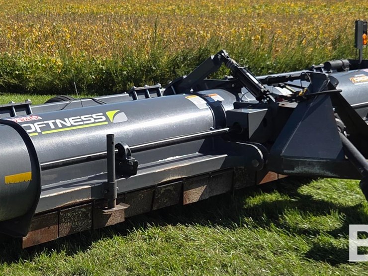 2013-loftness-180sh64p344-stalk-chopper-image-3