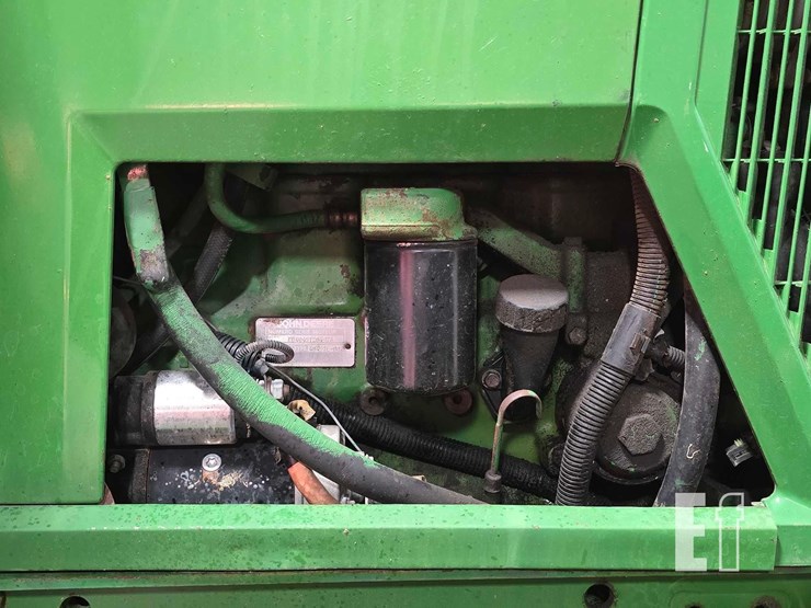 1995-john-deere-6400-image-23