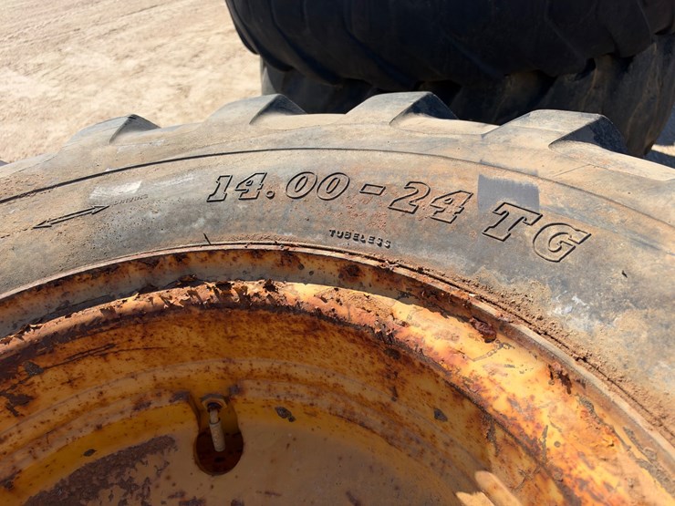 #41539-•-(4)10.00-24tg-equipment-tires-image-4