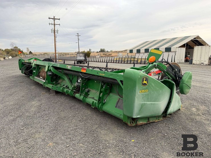 2017-john-deere-635fd-draper-header-image-5