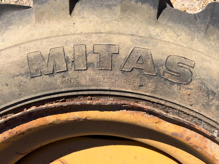 #41437-•-mitas-heavy-equipment-tire-image-3