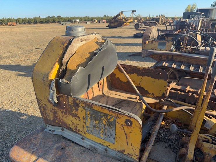 caterpillar-d2-image-29