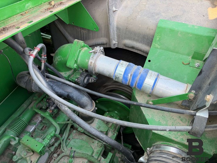 2012-john-deere-s670-combine-image-132