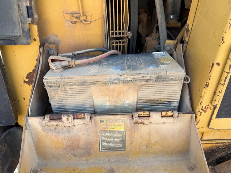 #4088-•-caterpillar-963-crawler-loader-image-55