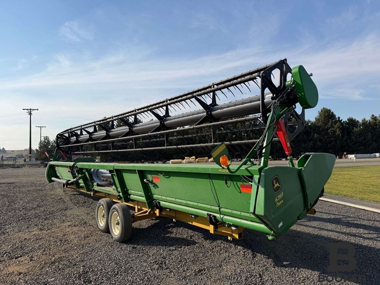 2021-john-deere-635f-header-image-3