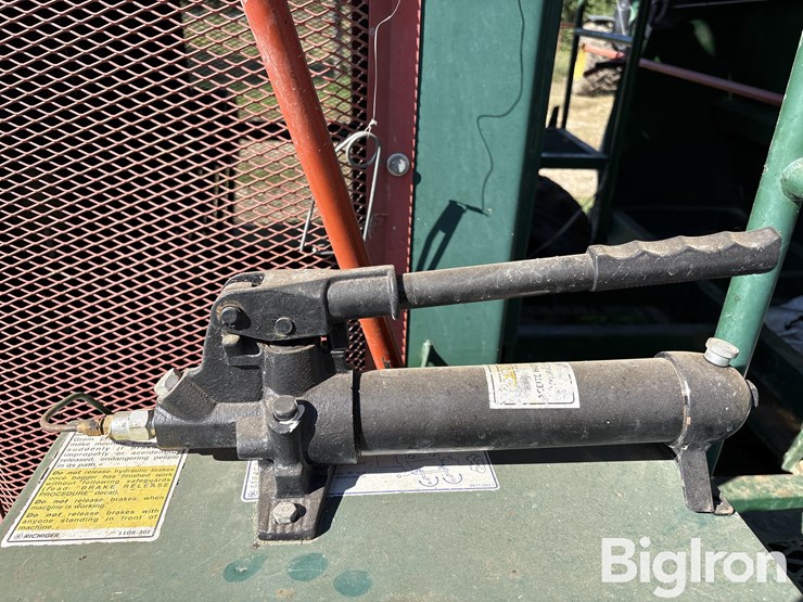 2012-richiger-r950max-roller-bagger-image-18