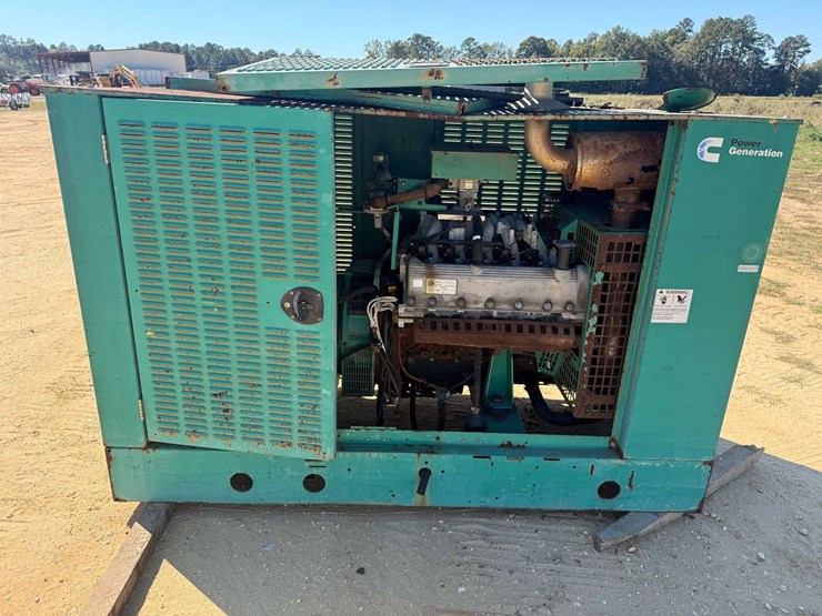 cummins-power-generation-commercial-stationary-diesel-generator-(96-actual-hours)-image-5